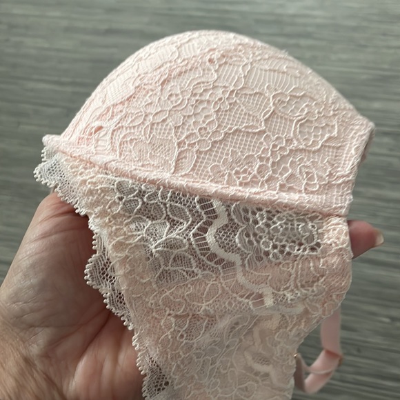 Brand new VS Dream Angles wireless bra - Picture 6 of 6